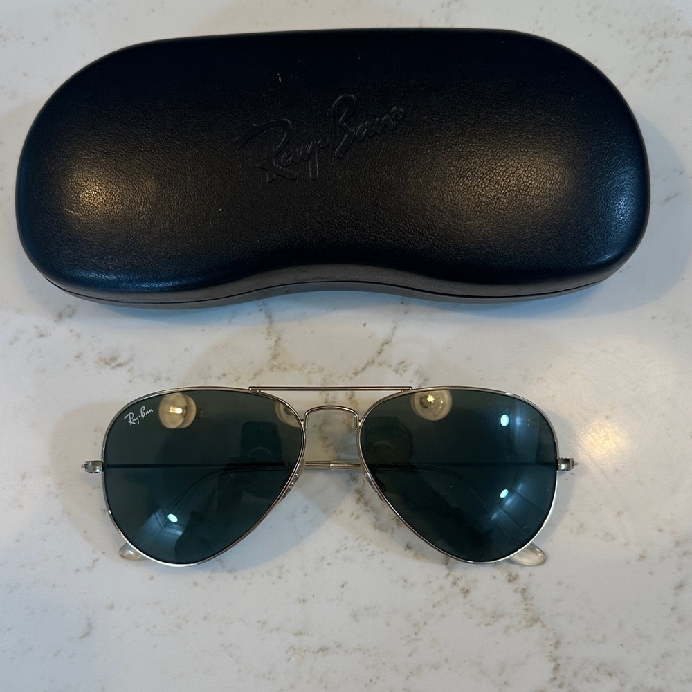Ray-Ban Aviator Sunglasses - Gold Frame with Dark Green Lenses